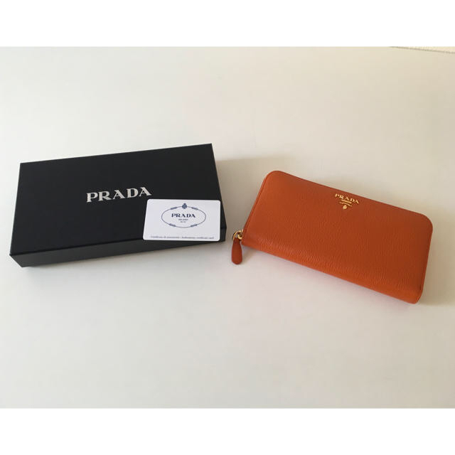 PRADA(プラダ)のプラダ長財布 オレンジ  レディースのファッション小物(財布)の商品写真