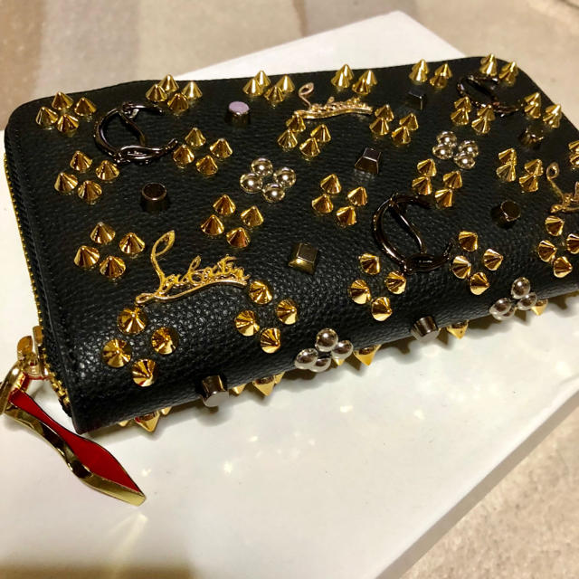 Christian Louboutin(クリスチャンルブタン)のルブタン  財布 レディースのファッション小物(財布)の商品写真
