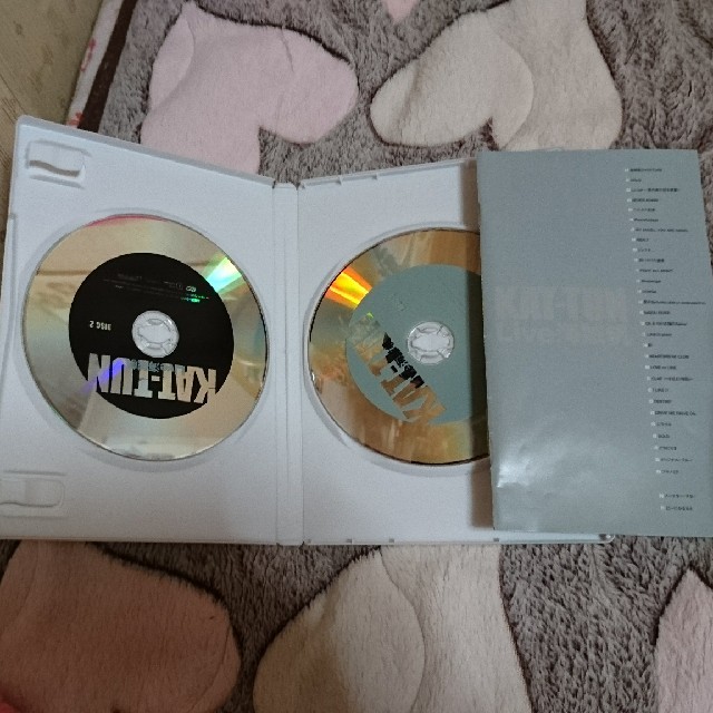 KAT-TUN(カトゥーン)のKAT-TUN LIVE海賊帆 エンタメ/ホビーのDVD/ブルーレイ(ミュージック)の商品写真