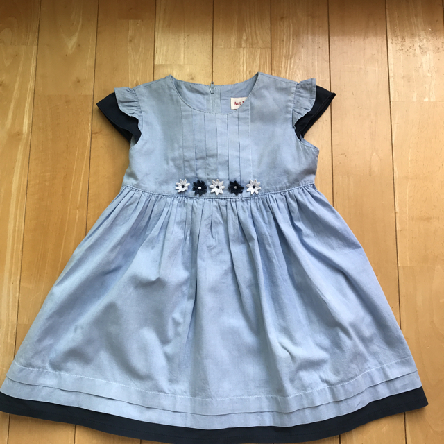 アートレター 水色ワンピ キッズ/ベビー/マタニティのキッズ服女の子用(90cm~)(ワンピース)の商品写真