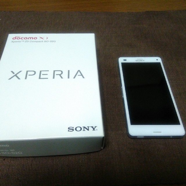 SONY Xperia Z3 Compact SO-02G ホワイトのサムネイル