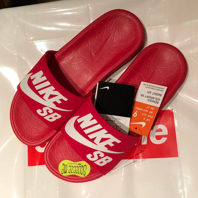 送料込最安 NIKE SB ベナッシシャワーサンダル 24cm 赤 RED 新品