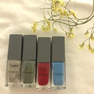 スリー(THREE)の三本(マニキュア)