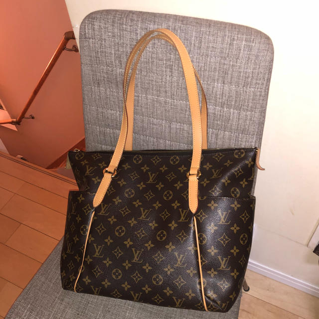 爆売り!】 LOUIS トータリーMM ルイヴィトン 美品 - VUITTON トート