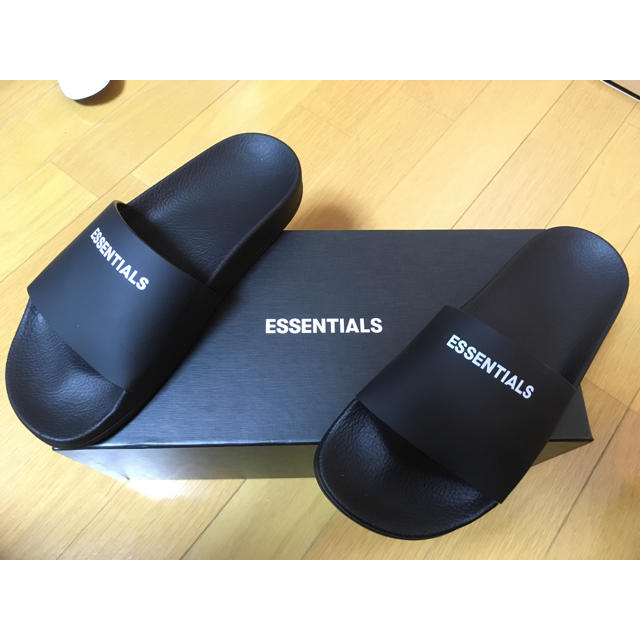 essentials サンダル