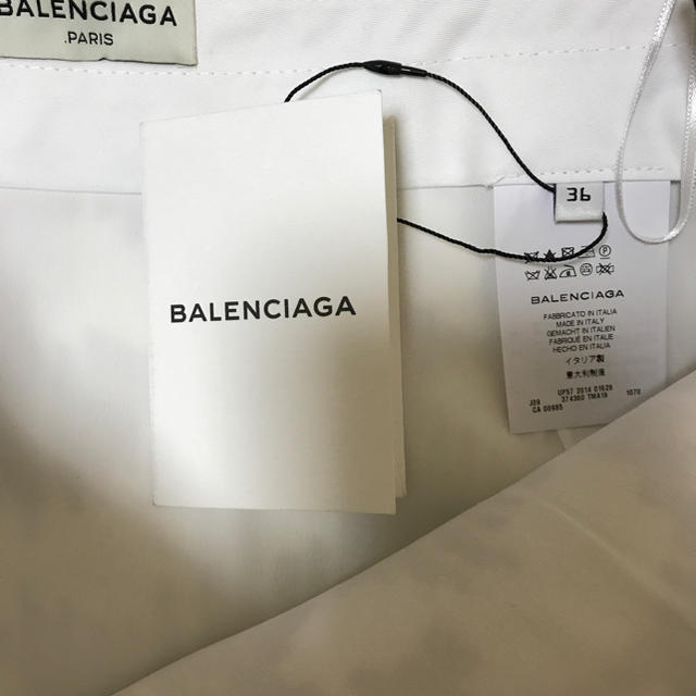 最新品通販 Balenciaga - 新品未使用 BALENCIAGA スカート 36 バレンシアガの通販 by Chamin shop｜バレンシアガならラクマ 国産正規品