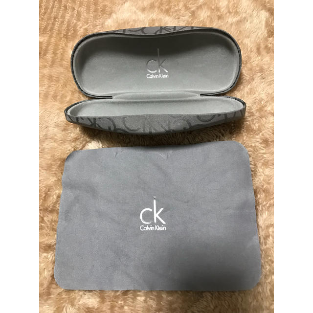 Calvin Klein(カルバンクライン)のカルバンクライン  メガネケース レディースのファッション小物(サングラス/メガネ)の商品写真