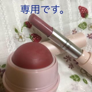 レメルヴェイユーズラデュレ(Les Merveilleuses LADUREE)のラデュレ 限定チークとグロッシールージュセット(コフレ/メイクアップセット)