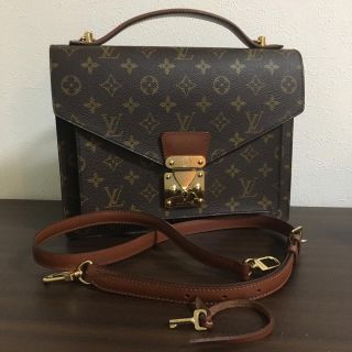 LOUIS VUITTON - ルイヴィトン モンソー ストラップ 鍵 付きの通販 LOUIS VUITTON - ルイヴィトン モンソー ストラップ 鍵 付きの通販