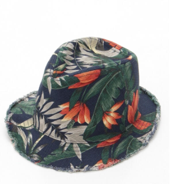 ELLE(エル)の新品 ELLE ハット 帽子 定価5389円 Mサイズ 大特価セール 大幅値下げ レディースの帽子(ハット)の商品写真