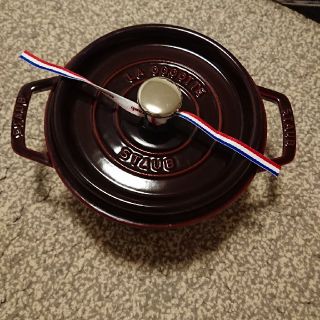 ストウブ(STAUB)の【staub】ピコココットラウンド 20cm グレナディンレッド(鍋/フライパン)