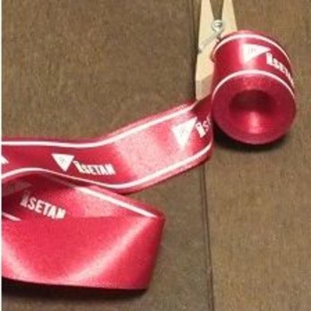 伊勢丹 ギフト リボン 1 2ｍ 赤 プレゼント 包装 300円 伊勢丹の通販 By 肥やしのタンス イセタンならラクマ