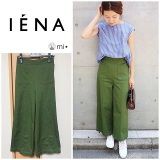 イエナ(IENA)の美品❣️IENA ツイルパッチポケット パンツ カーキ 34(クロップドパンツ)