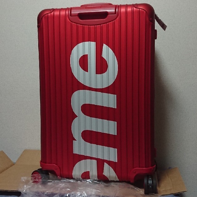 RIMOWA(リモワ)のSupreme RIMOWA Topas Multiwheel 82L red  メンズのバッグ(トラベルバッグ/スーツケース)の商品写真