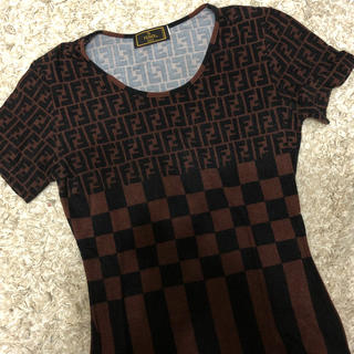 フェンディ(FENDI)のFENDI ティーシャツ(Tシャツ(半袖/袖なし))