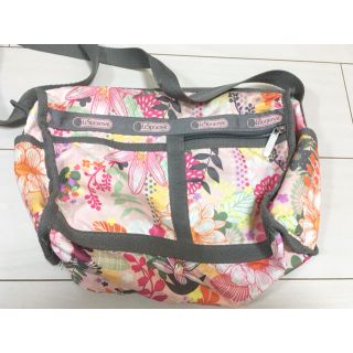 レスポートサック(LeSportsac)のLESPORTSAC レスポートサック バッグ ショルダー ピンク花柄(ショルダーバッグ)