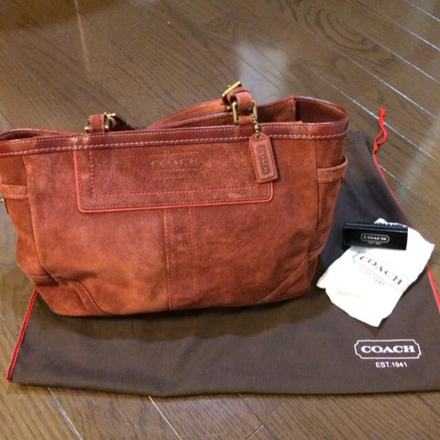 COACH(コーチ)のCOACH スェードバック レディースのバッグ(ハンドバッグ)の商品写真