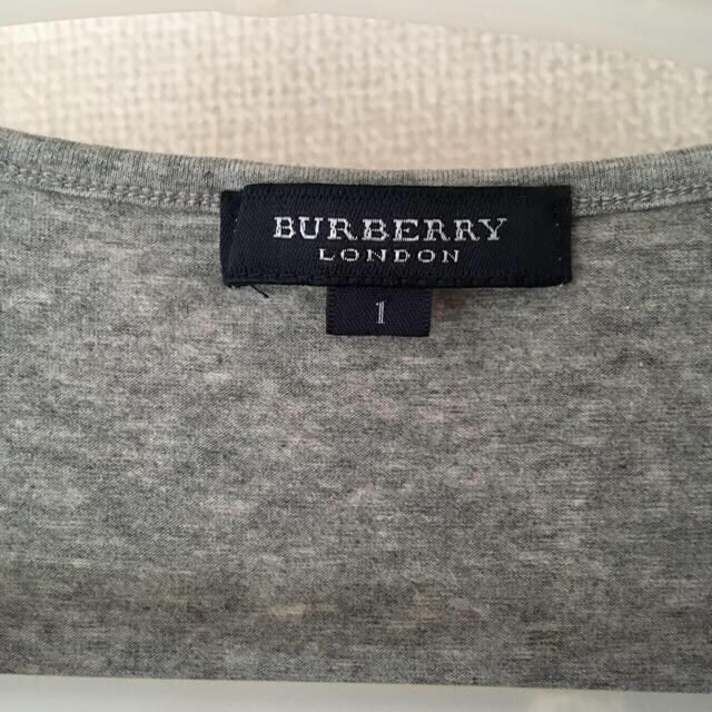 BURBERRY(バーバリー)のBURBERRY LONDONバーバリーロンドンTシャツ紫×黒ゴーシャロゴ刺繍 レディースのトップス(Tシャツ(半袖/袖なし))の商品写真