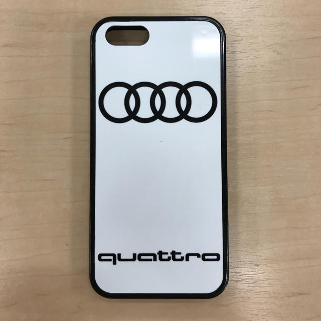 AUDI(アウディ)のもも様専用のiPhone アイフォン カバー ケース アウディ audi  スマホ/家電/カメラのスマホアクセサリー(iPhoneケース)の商品写真