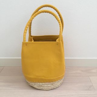 《新品☆人気☆完売》ワランワヤン ノスノス イエロー M(かごバッグ/ストローバッグ)