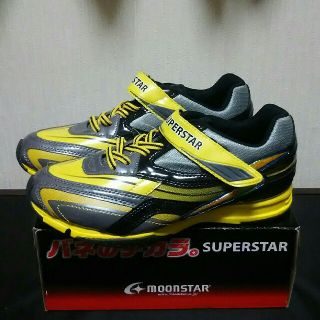 スーパースター(SUPERSTAR)のSUPERSTAR バネのチカラ 21.5cm (2E)
(スニーカー)