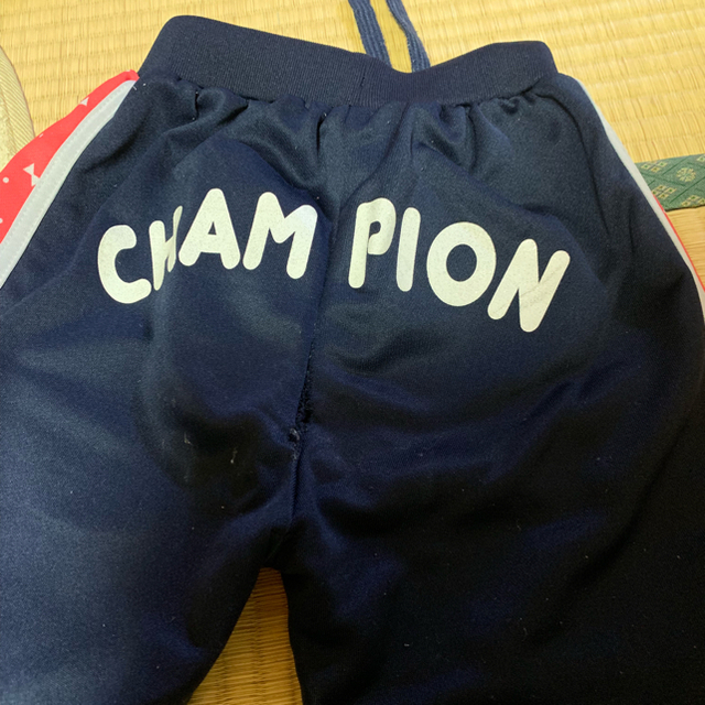 Champion(チャンピオン)のチャンピオン子供ジャージ上♪ キッズ/ベビー/マタニティのキッズ服女の子用(90cm~)(ジャケット/上着)の商品写真