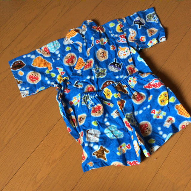 アンパンマン(アンパンマン)の新品 アンパンマン 甚平 90 キッズ/ベビー/マタニティのキッズ服男の子用(90cm~)(甚平/浴衣)の商品写真