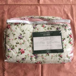 LAURA ASHLEY(シングルベッド)のフリマアイテム一覧 LAURA ASHLEY(シングルベッド)のフリマアイテム一覧