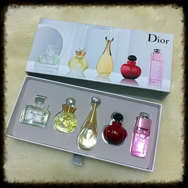新品未使用！Dior ミニ香水セット