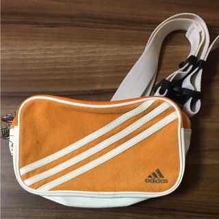 アディダス(adidas)のアディダス ショルダーバッグ(ショルダーバッグ)