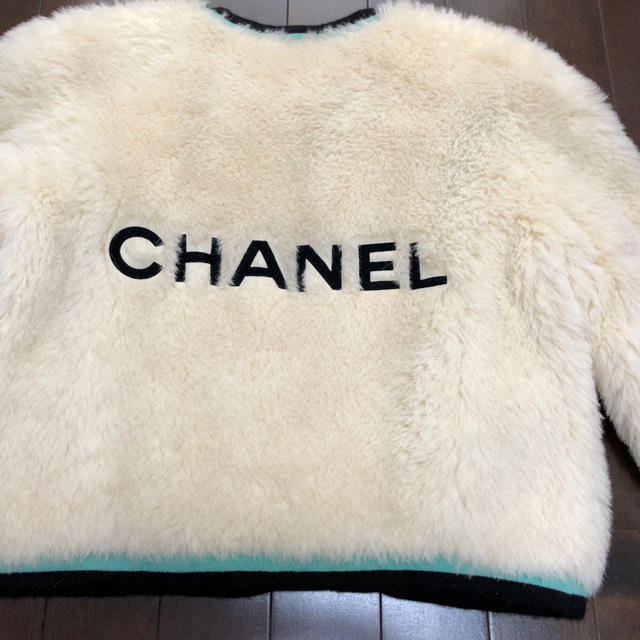 正規品 激レア！CHANEL  希少なヴィンテージ シャネル ファ ジャケットレディース