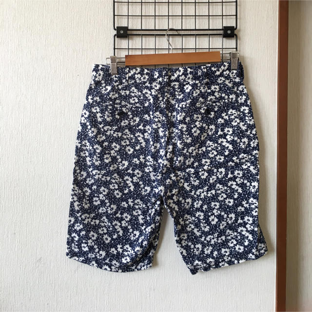 JOURNAL STANDARD(ジャーナルスタンダード)のジャーナルスタンダード 花柄 ハーフパンツ Sサイズ メンズのパンツ(ショートパンツ)の商品写真