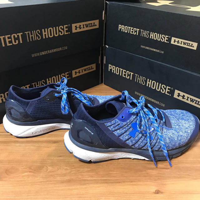 UNDER ARMOUR(アンダーアーマー)の【更に値下げしました】アンダーアーマー バンディッド2 スポーツ/アウトドアのランニング(シューズ)の商品写真