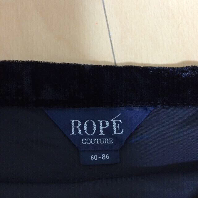 ROPE’(ロペ)のROPEベルベットスカート値下げ レディースのスカート(ひざ丈スカート)の商品写真