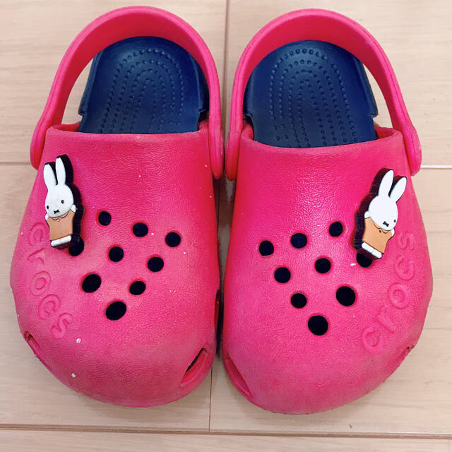 crocs(クロックス)のクロックス キッズ/ベビー/マタニティのベビー靴/シューズ(~14cm)(サンダル)の商品写真