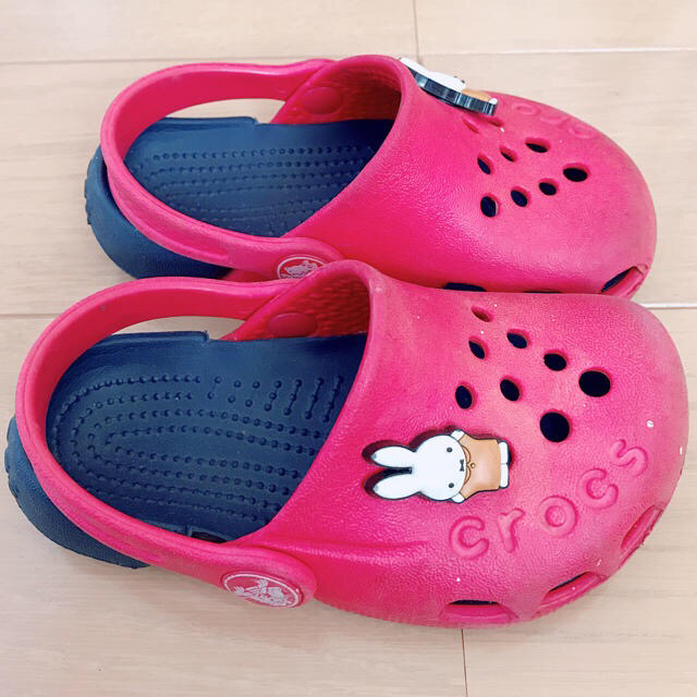 crocs(クロックス)のクロックス キッズ/ベビー/マタニティのベビー靴/シューズ(~14cm)(サンダル)の商品写真