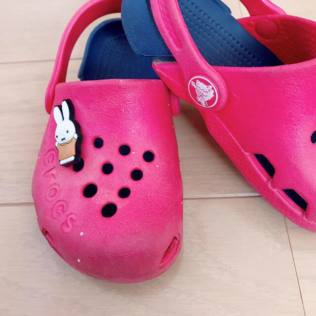 crocs(クロックス)のクロックス キッズ/ベビー/マタニティのベビー靴/シューズ(~14cm)(サンダル)の商品写真