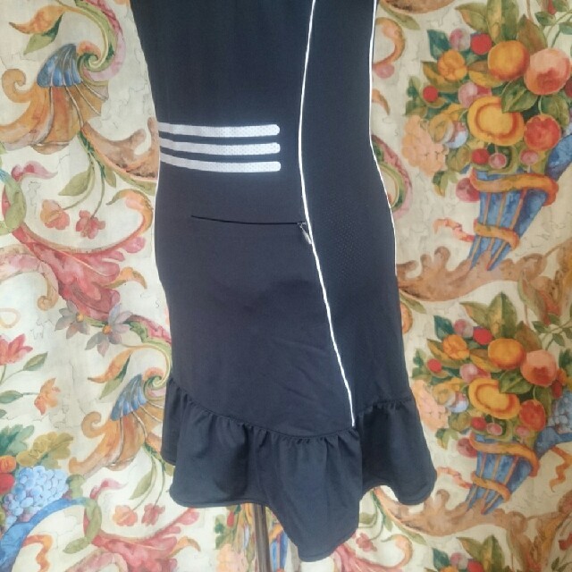 adidas(アディダス)のアディダスワンピース  ゴルフウェア スポーツ/アウトドアのゴルフ(ウエア)の商品写真