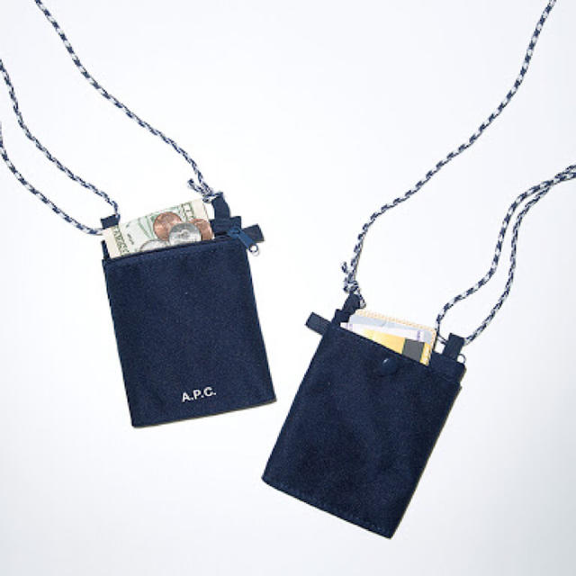 A.P.C(アーペーセー)のA.P.C  ×  UOMO  ネックウォレット メンズのファッション小物(コインケース/小銭入れ)の商品写真