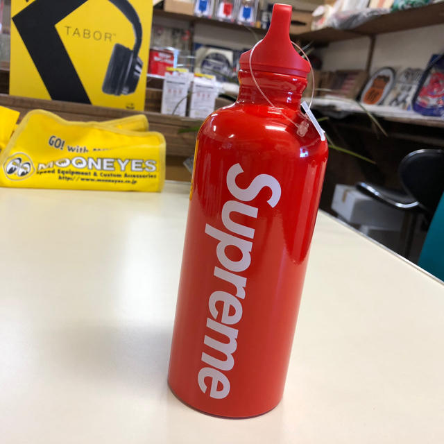 Supreme(シュプリーム)のSupreme SIGG Bottle 18SS インテリア/住まい/日用品のキッチン/食器(タンブラー)の商品写真