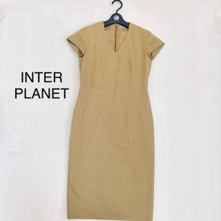 インタープラネット(INTERPLANET)の本日¥3000オフ【極美品】インタープラネット ベージュ 千鳥格子 ワンピース (ひざ丈ワンピース)