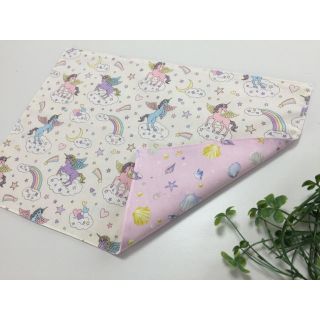 25×35㎝  ユニコーン白☆シェルピンク  リバーシブル  ランチマット(外出用品)