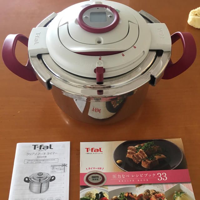 T-fal(ティファール)のティファール T-fal 圧力鍋 クリプソンアーチタイマー インテリア/住まい/日用品のキッチン/食器(鍋/フライパン)の商品写真