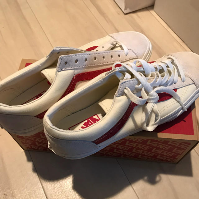 VANS(ヴァンズ)の新品 vans style36 RED 26cm メンズの靴/シューズ(スニーカー)の商品写真