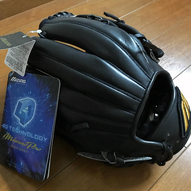 MIZUNO(ミズノ)のミズノプロ 硬式Mマーク 4Dテクノロジー  新品 スポーツ/アウトドアの野球(グローブ)の商品写真