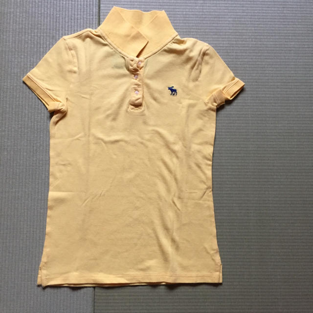 Abercrombie&Fitch(アバクロンビーアンドフィッチ)の未使用  アバクロ  ポロシャツ レディースのトップス(ポロシャツ)の商品写真
