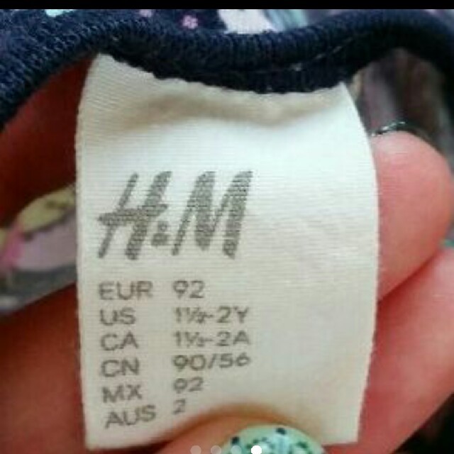 H&M(エイチアンドエム)のH&M ワンピース90 キッズ/ベビー/マタニティのキッズ服女の子用(90cm~)(ワンピース)の商品写真