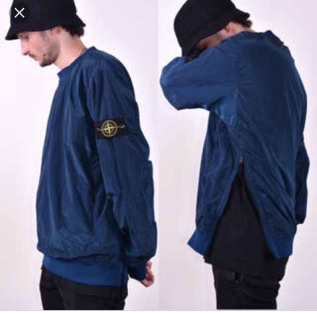 STONE ISLAND(ストーンアイランド)のpees様専用です！stone island ナイロンクルーネックプルオーバー メンズのジャケット/アウター(ナイロンジャケット)の商品写真