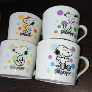 スヌーピー(SNOOPY)のカプリコーン23様専用【未使用品非売品】スヌーピーのマグカップ４個(グラス/カップ)