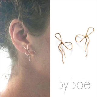 バイボー(by boe)のby boe リボンピアス(ピアス)